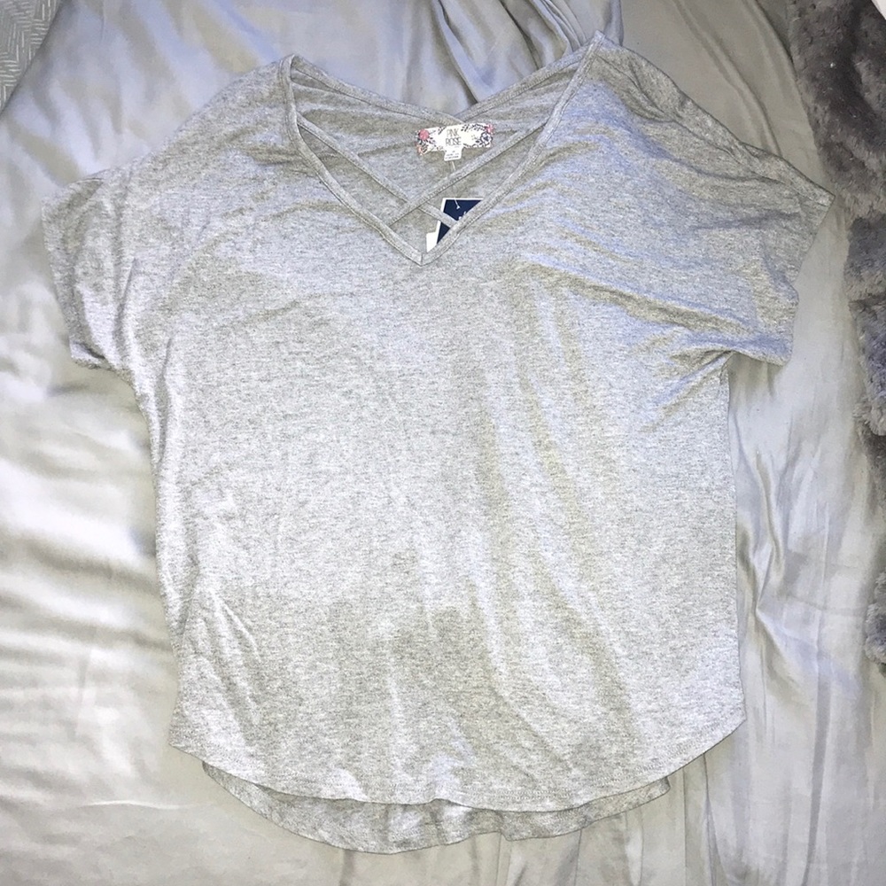grey t-shirt